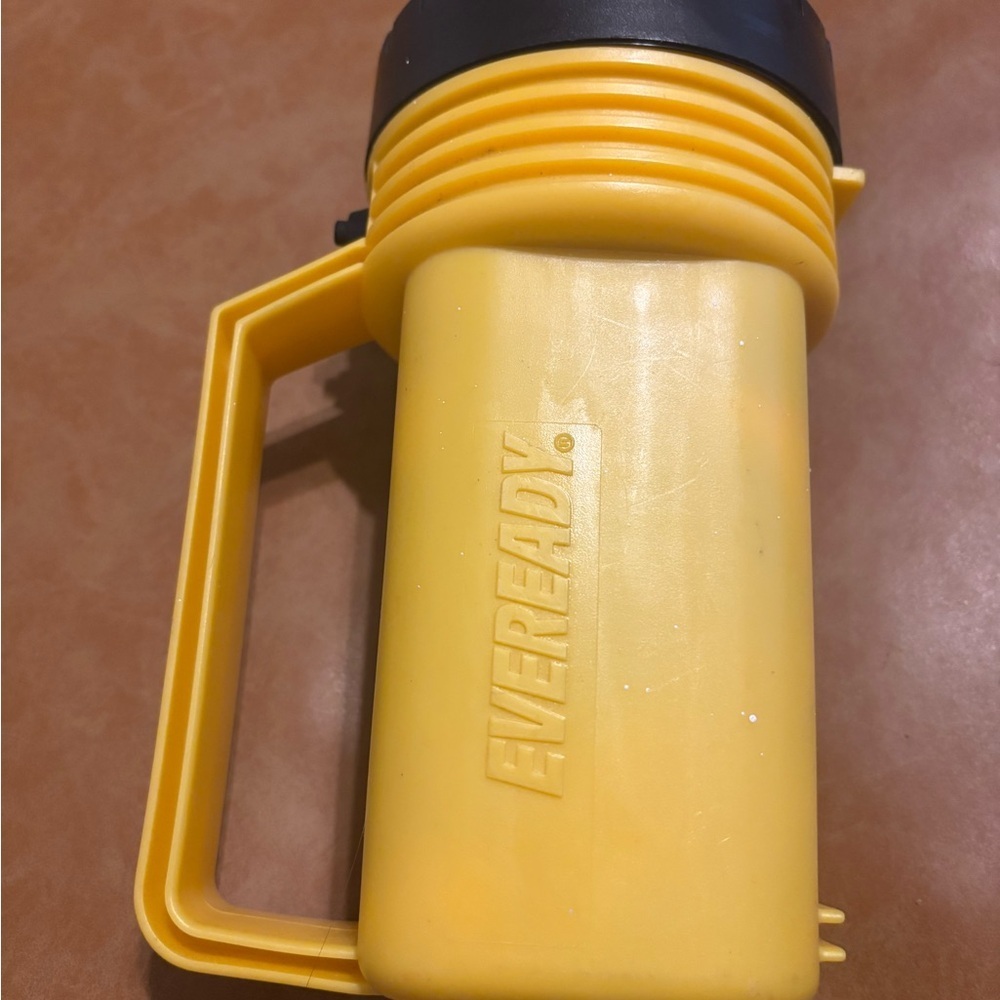 Eveready Yellow Lantern LED Flashlight; takes 6V battery (not included)